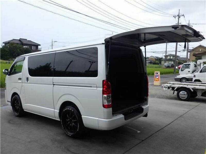 HIACE-7