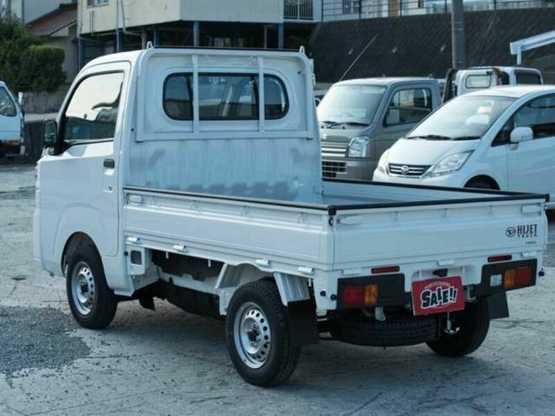 HIJET TRUCK-1