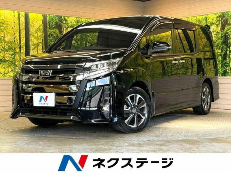 TOYOTA　NOAH