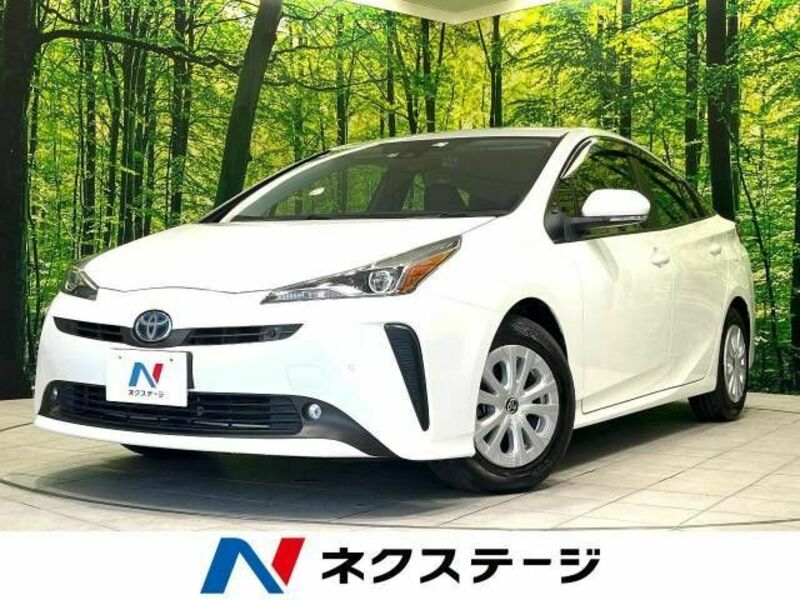 TOYOTA　PRIUS