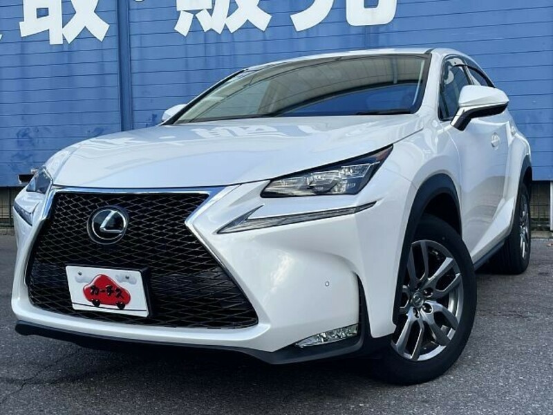 LEXUS　NX