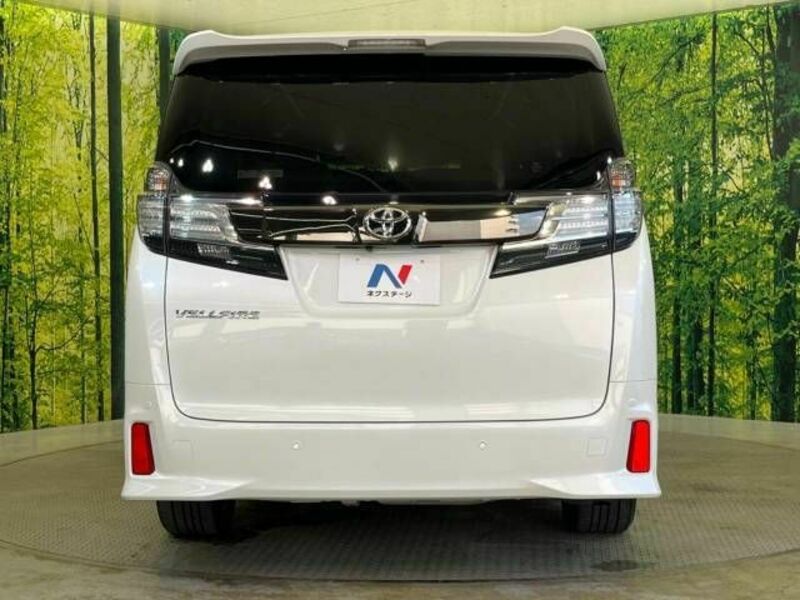 VELLFIRE-15