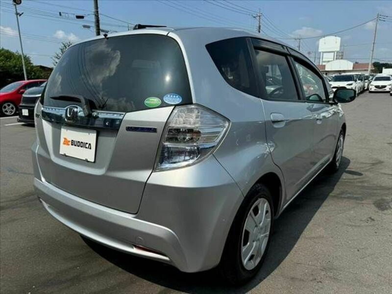 FIT HYBRID-14