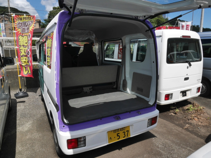 MINICAB VAN