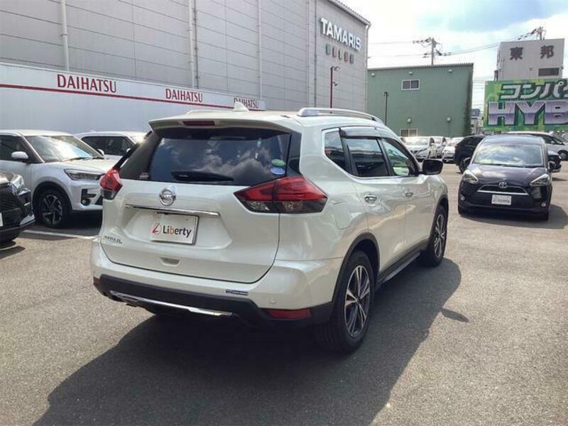 X-TRAIL-3