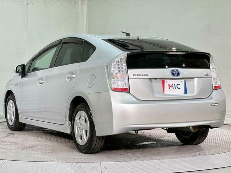 PRIUS-14