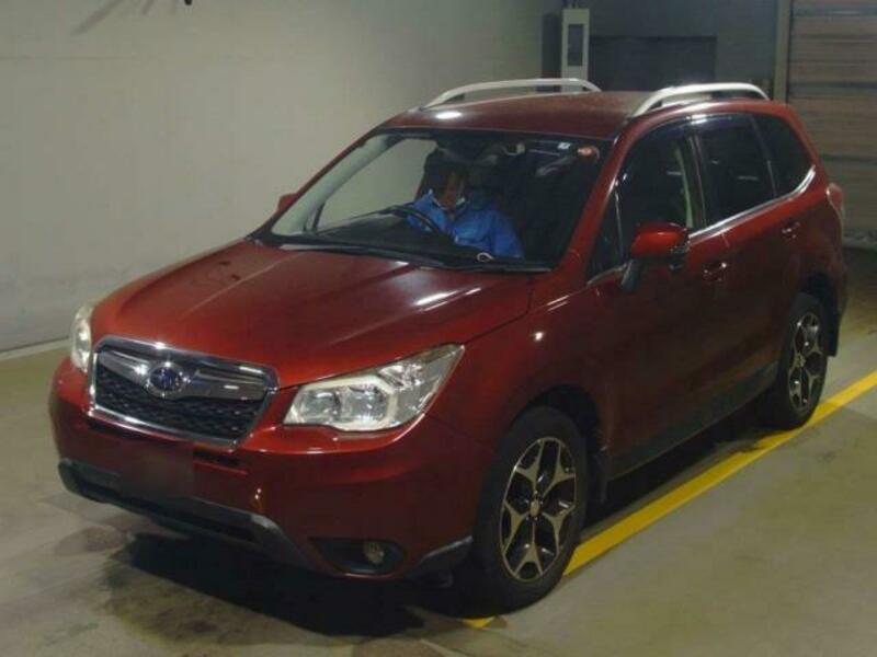 SUBARU　FORESTER