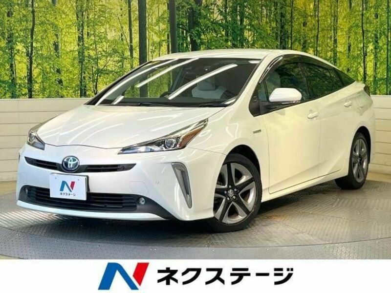 TOYOTA　PRIUS