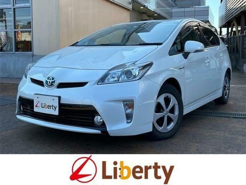 TOYOTA　PRIUS