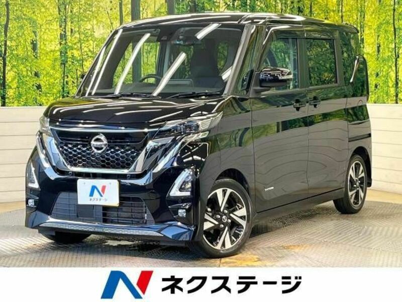 NISSAN　ROOX