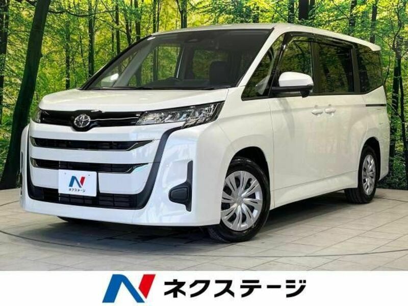 TOYOTA　NOAH