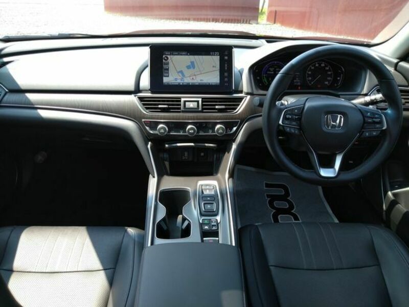 ACCORD HYBRID-8