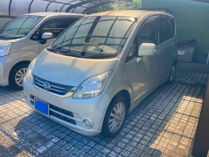 DAIHATSU　MOVE