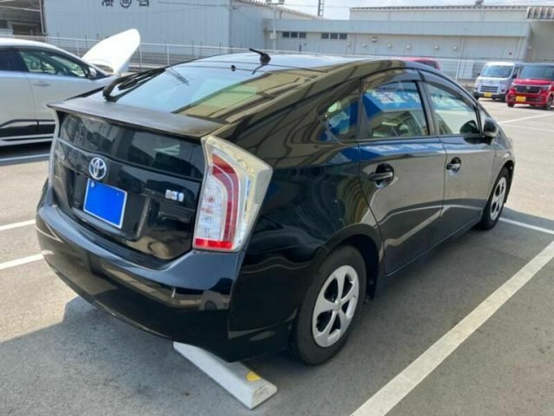 PRIUS-6