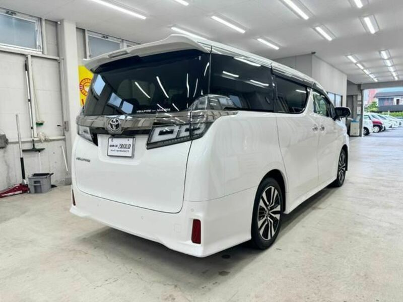 VELLFIRE-21