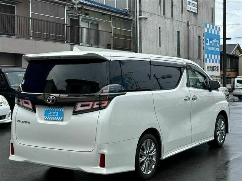 VELLFIRE-1