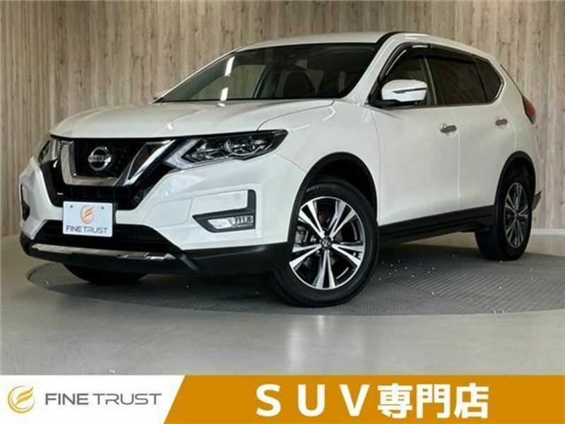 NISSAN　X-TRAIL