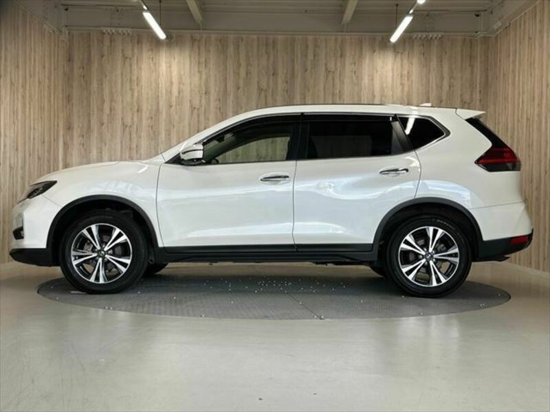 X-TRAIL-12