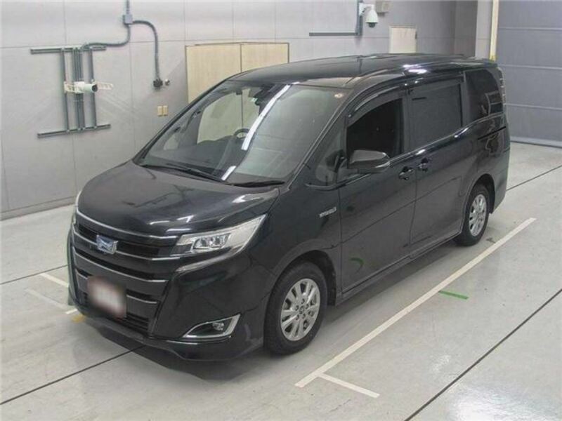 TOYOTA　NOAH