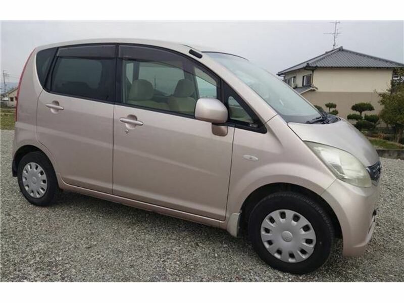 DAIHATSU　MOVE