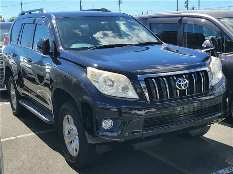 TOYOTA　LAND CRUISER PRADO