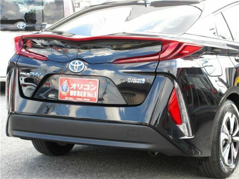 PRIUS PHV-6