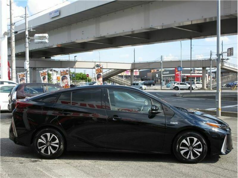 PRIUS PHV-23