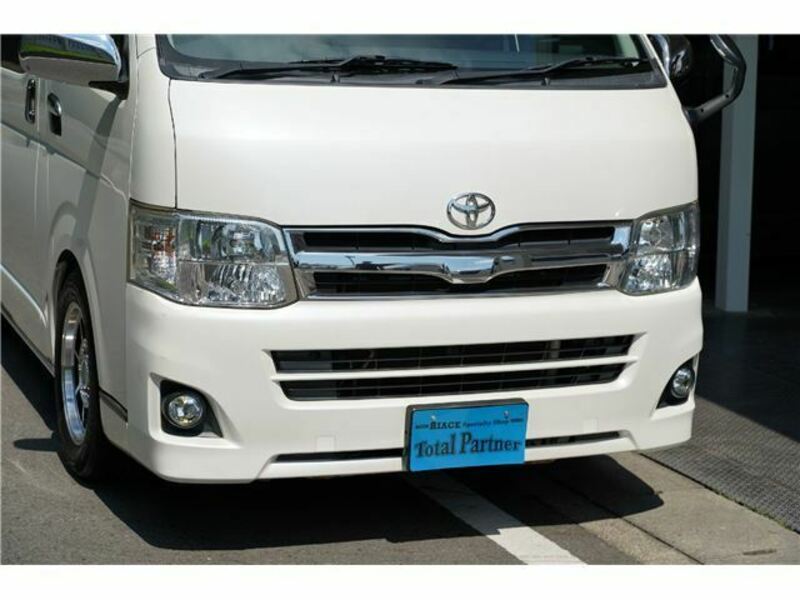 HIACE VAN-23