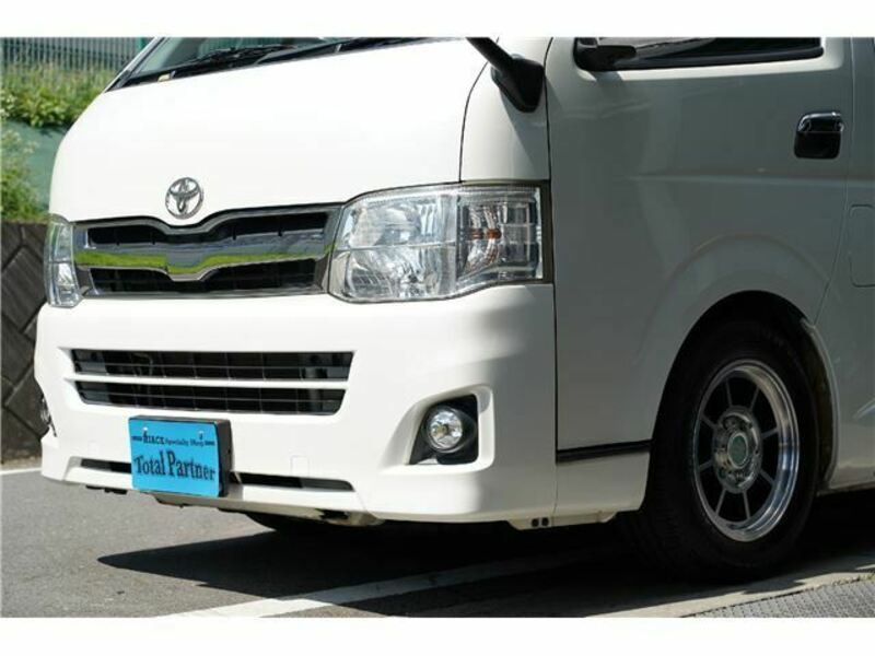 HIACE VAN-27