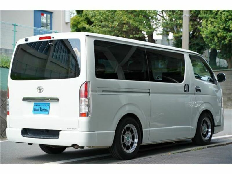 HIACE VAN-32