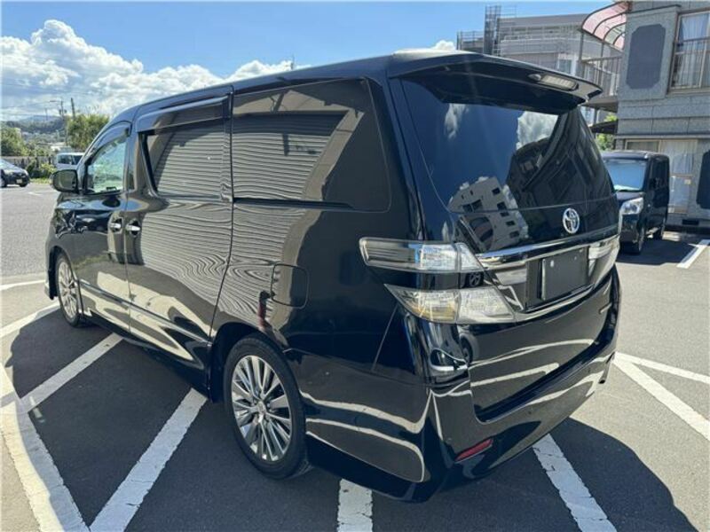 VELLFIRE-10