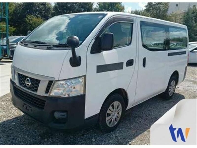 NISSAN　NV350 CARAVAN