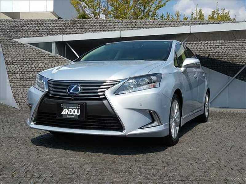 LEXUS　HS