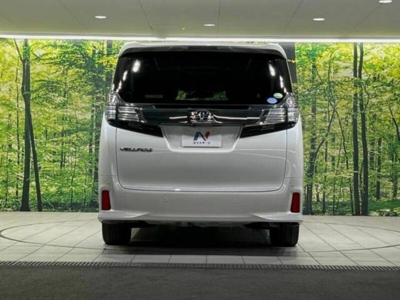 VELLFIRE-15