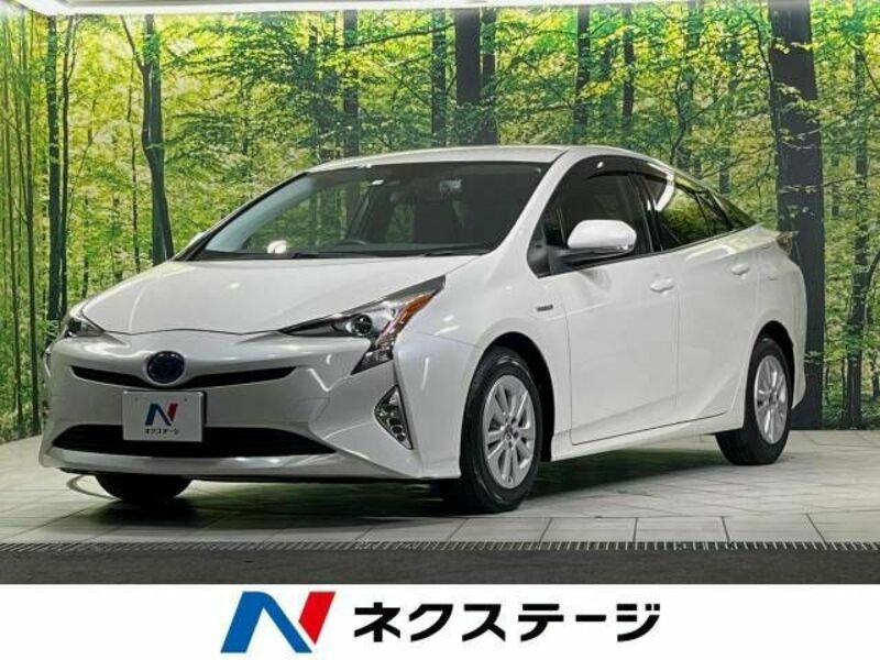 TOYOTA　PRIUS