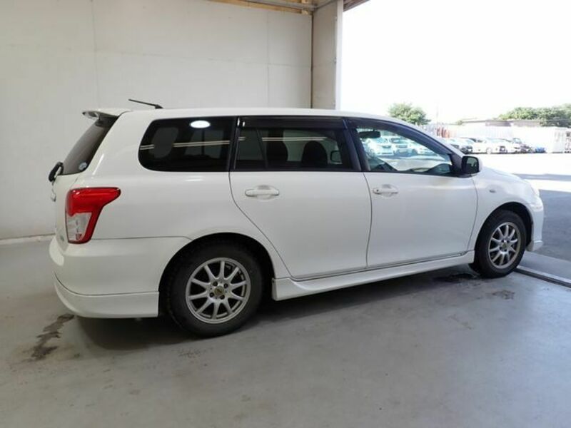 COROLLA FIELDER