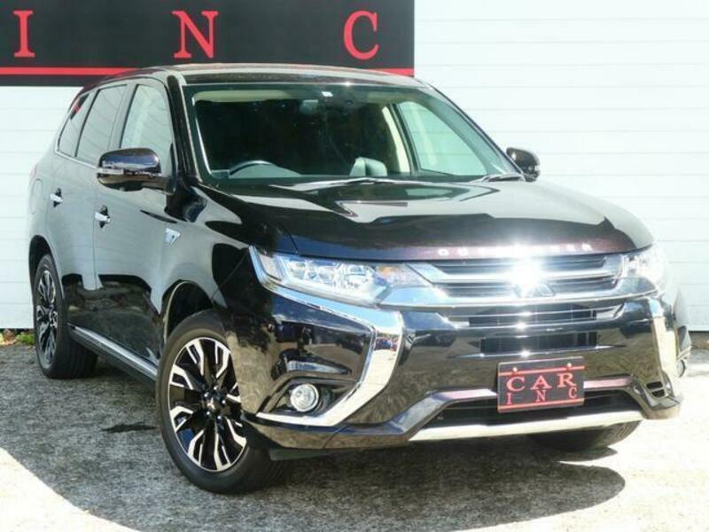 OUTLANDER PHEV-11