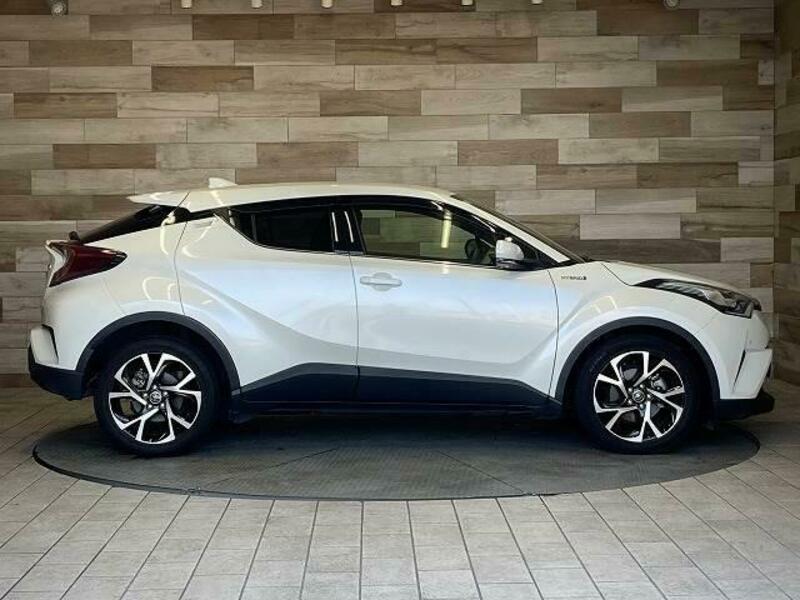 C-HR-13