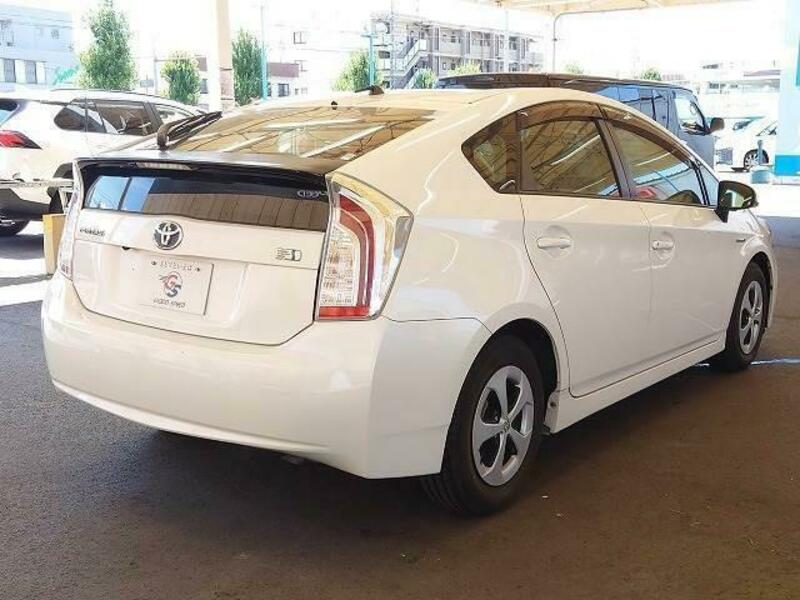 PRIUS-15