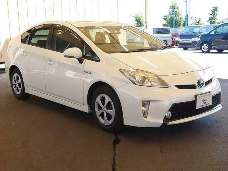 PRIUS-12