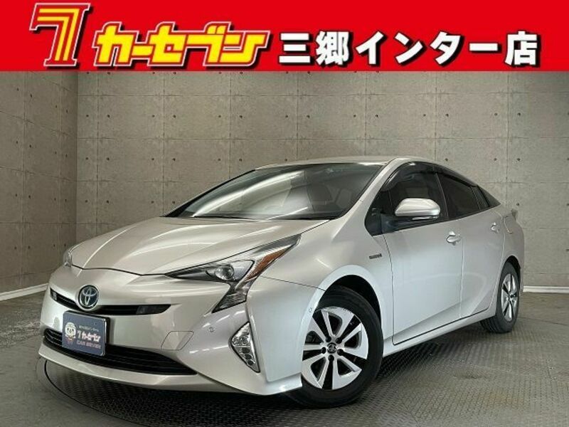 TOYOTA　PRIUS