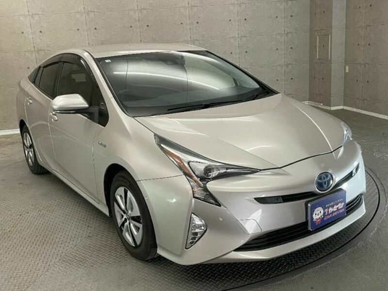 PRIUS-4