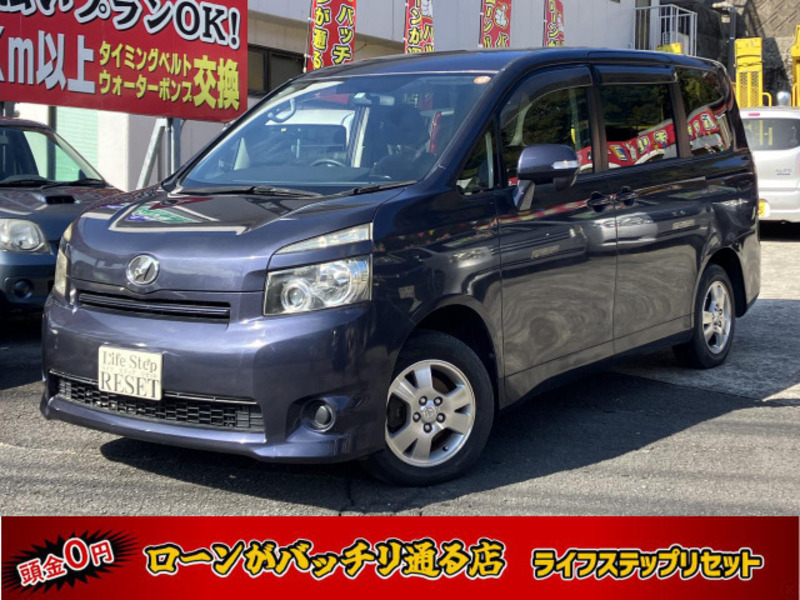 TOYOTA　VOXY