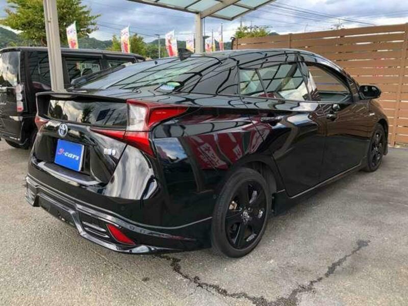 PRIUS-15