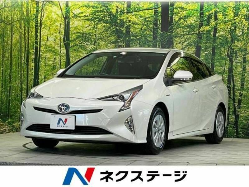 TOYOTA　PRIUS