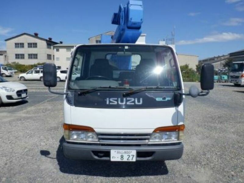 ISUZU　ELF