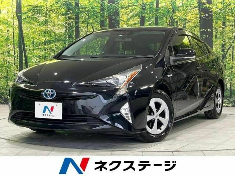 TOYOTA　PRIUS