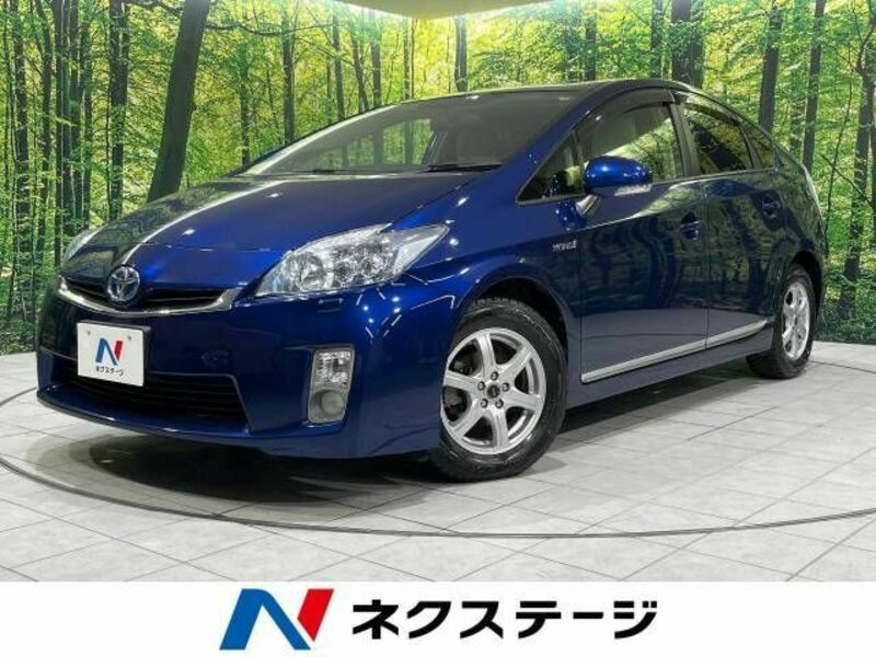 TOYOTA　PRIUS