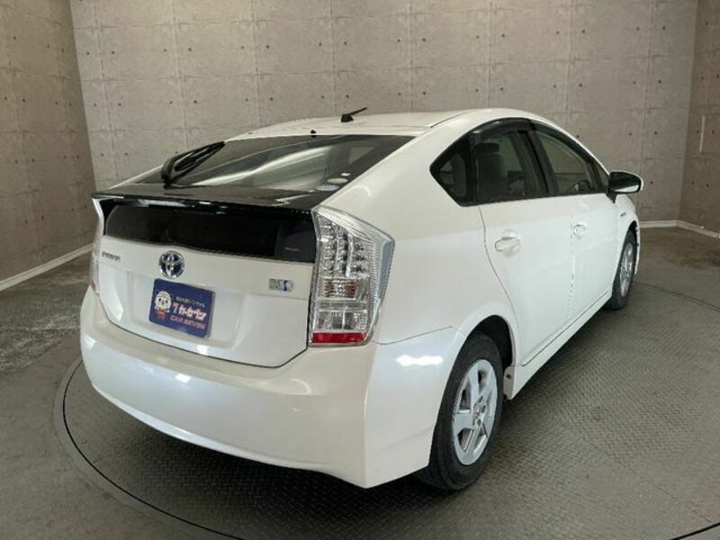 PRIUS-2