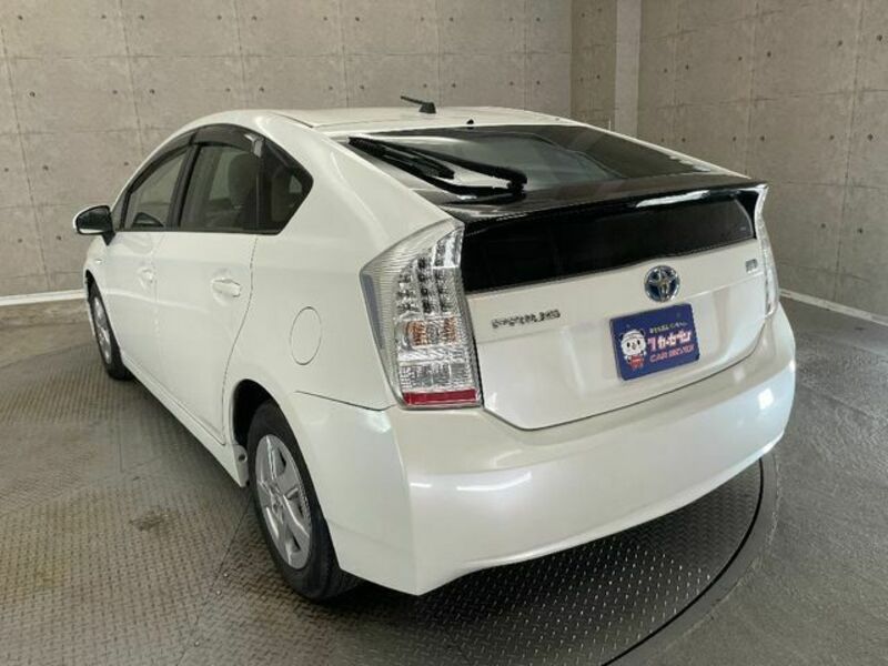 PRIUS-5